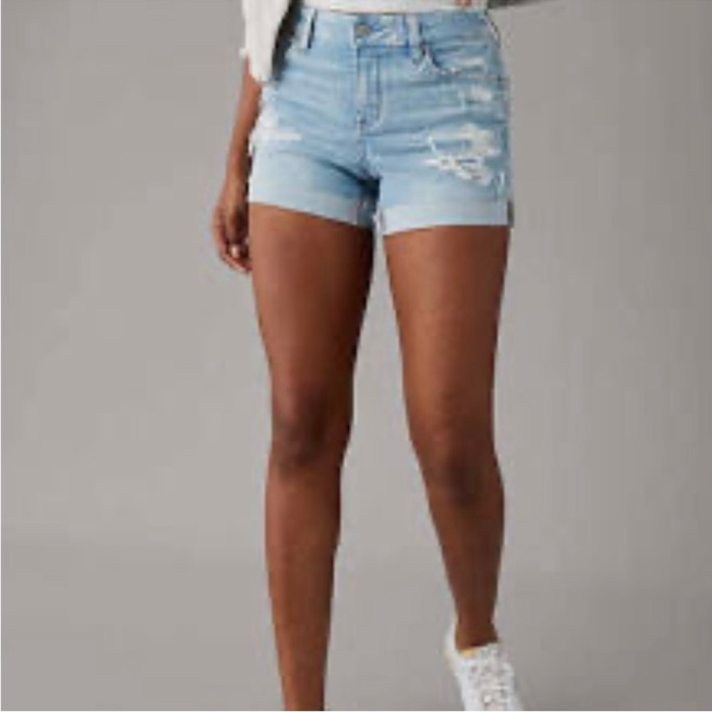 AEO Light Wash Distressed Next Level Stretch Midi Light Blue Denim Shorts Size 0